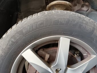 Nissan 5 dierove - 4