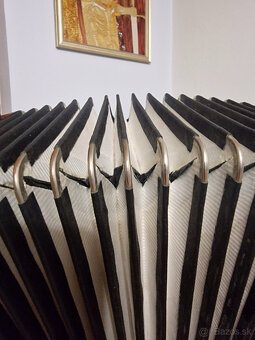 Predám Deliciu Carmen II 80 basovú - čierna farba - 4