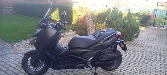 YAMAHA XMAX 125 - 4
