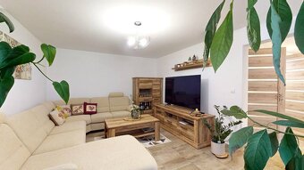 Skutočný domov - útulný rodinný dom v tichej lokalite Beluša - 4
