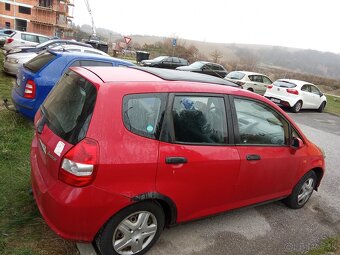 Predám Honda Jazz 1,3 bemzín - 4