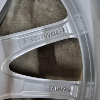 BMW hliníkové disky 5x112 R18 7J ET22 - 4