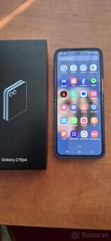 Samsung Galaxy Z Flip6 - 4
