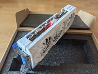 ✅Nova - SAPPHIRE PURE Radeon RX 7700 XT - 4