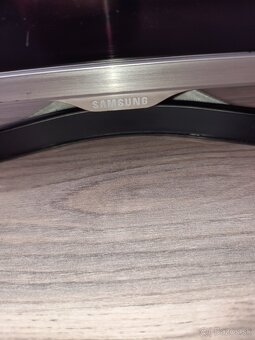 40" Samsung UE40J5100AW LED TV - 4