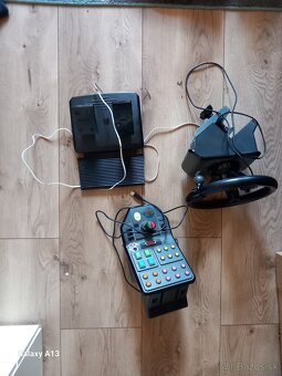 Volant logitech saitek - 4