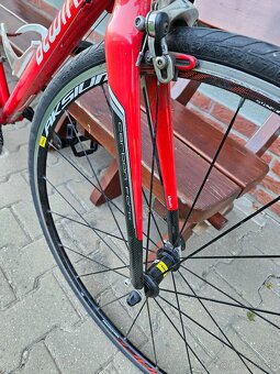 Cestný bicykel btwin Triban 3 - 4