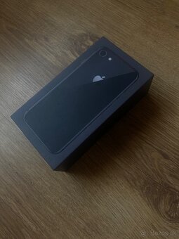 Iphone 8 - 4