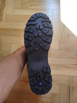 Gore-Tex - 4