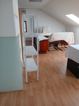 RD s podkrovím k bývaniu aj  podnikaniu Uhlisko BB - 4