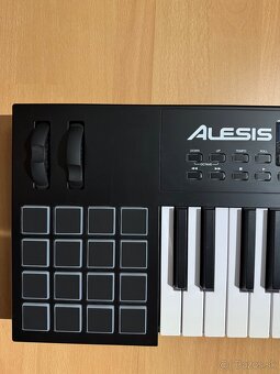 Alesis VI61 MIDI kontrolér - 4