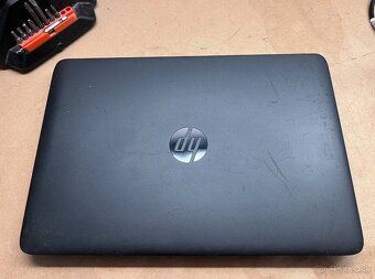 Predám pokazený notebook na náhradné diely HP 840 G2 - 4