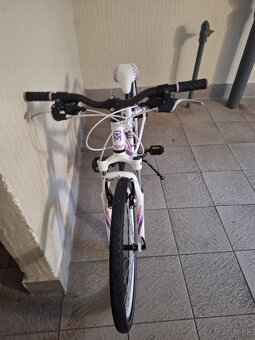 Predám detský bicykel 24kola Rock Machine biely - 4