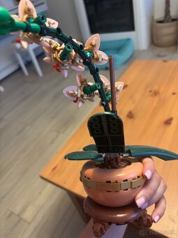 Lego orchidea - 4