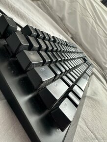 Razer BlackWidow X Chroma - Mechanická klávesnica - 4