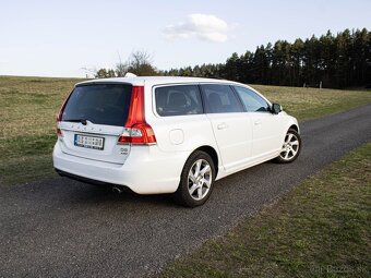 Volvo V70 AWD 2.4 Inscription - 4