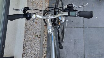 Elektrobicykel Giant so zadným nosičom - 4