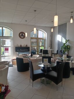Kaviareň - 4