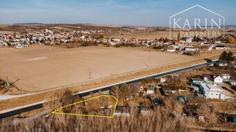 Stavebný pozemok v kľudnej časti mesta Šaštín-Stráže - 4