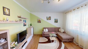 PINK Reality - NOVÁ CENA - na predaj poschodový rodinný dom - 4