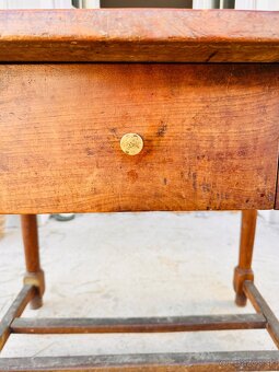 Starožitný ľudový stôl - 4