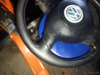 Trojramenný volant Volkswagen - 4