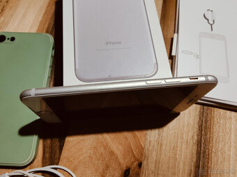 iPhone 7 silver - komplet balenie - 4