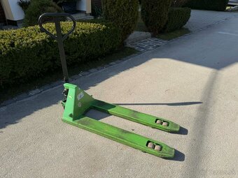 Ponúkam na predaj paletový vozík - 4