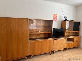 Retro obyvacia stena - 4