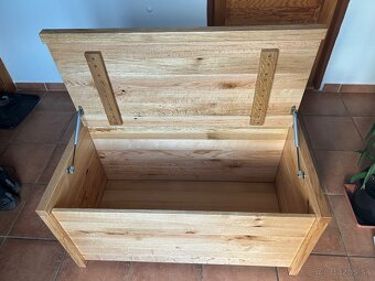 Truhlica z masívu - 4