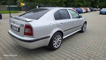 Škoda Octavia 1.8 T Elegance - 4