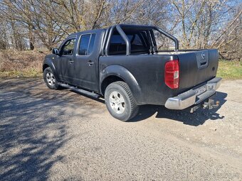 Nissan Navara D40 Double Cab 2.5D 126kW automat - 4
