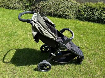 Britax B motion 4 plus - 4