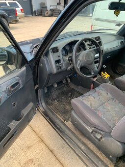 Predam Toyota RAV4 - 4
