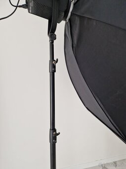 Štúdiový set: Nanlite FS-300, octagon softbox 150cm a statív - 4