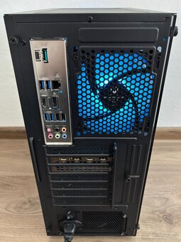 PREDÁM HERNÝ PC - R5 5600X, RTX 3060TI 8GB, 32GB DDR4, SSD - 4