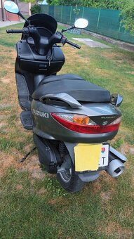 Suzuki Burgman 125 - 4