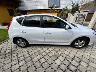 Hyundai i30 1.6 benzín - 4