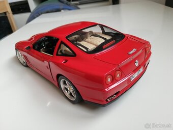 1:18 FERRARI 550 Maranello 1996 Bburago - 4