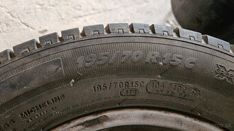 195/70 R15C - 4