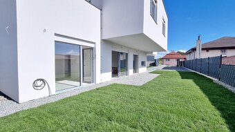 Kvalitná novostavba  5-i rodinného domu, 156 m², Hýľov - 4