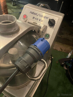 11,5-litrový robotický kuchynský robot ROBOT COUPE R10 VV - 4