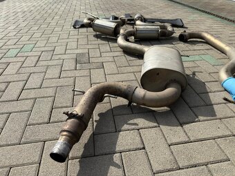 Vyfuk HG MotorSport BullX R32 Look - 4