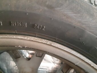 Pneu toyota Raw 4 - 4