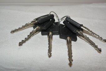 Bezpečnostné kovanie FAB OS1/90 - 4