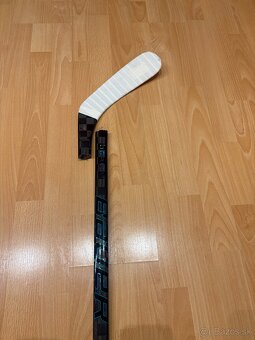 Zlomená BAUER TWITCH - 4