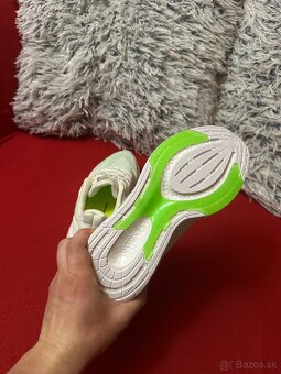 Adidas Pureboost 22 Running shoes [size 38] - 4