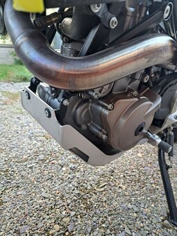 Predám husqvarna 701 sm - 4