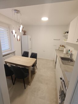 Exkluzívny 2-izbový byt na prenájom v centre Martina - 4