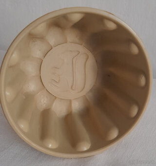 Retro plastové tácky, misky, pohár - 4